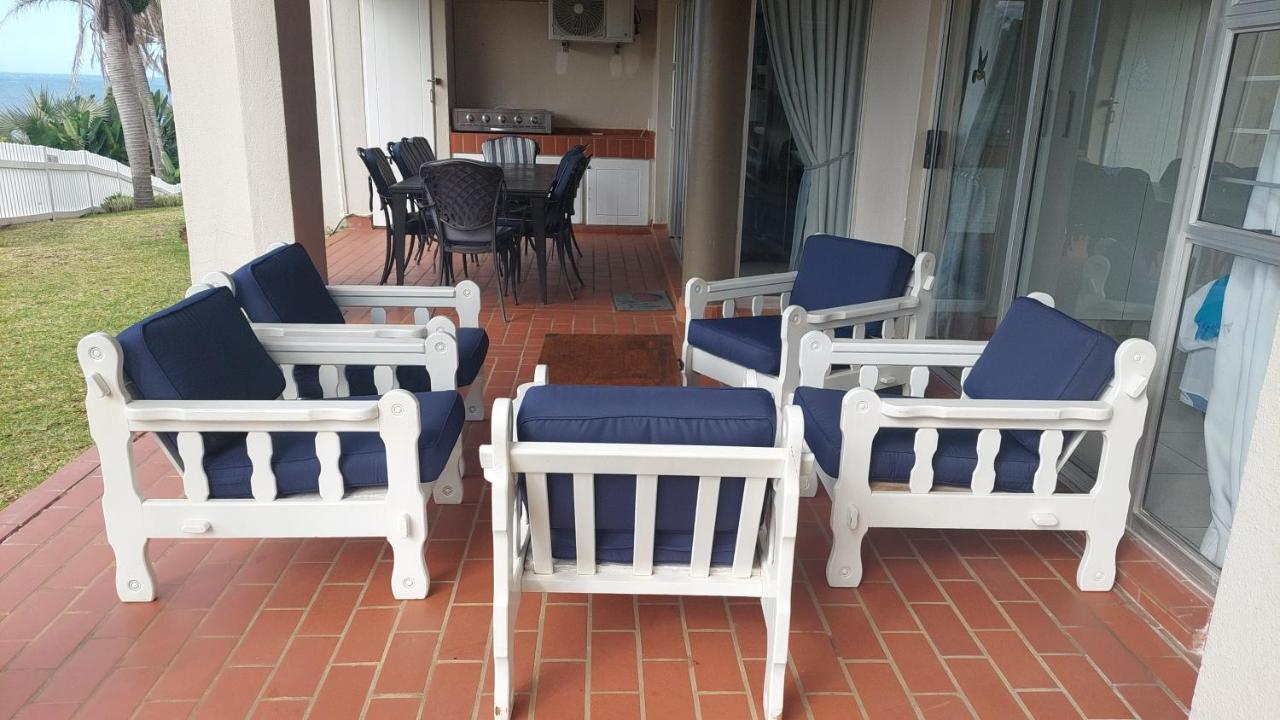 Laguna 75 Uvongo Beach Eksteriør billede